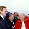 Accueil du pape Jean Paul II à la BA705